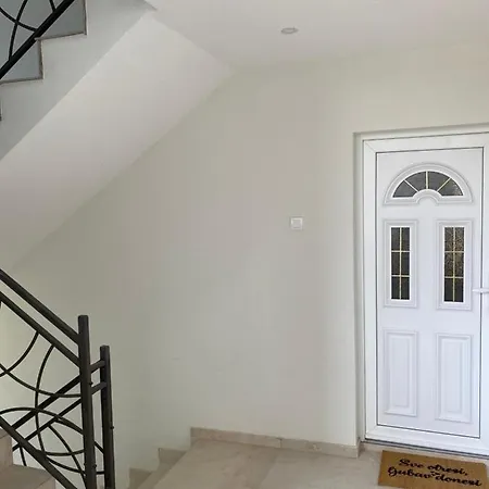 Apartmanizvezdara * Belgrade