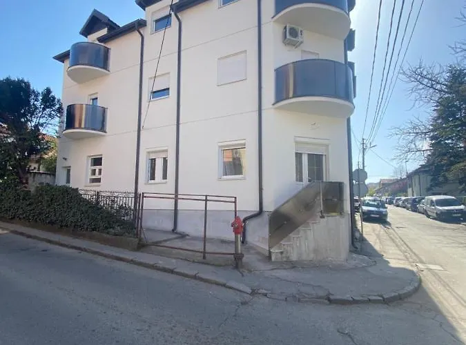 Apartmanizvezdara 베오그라드